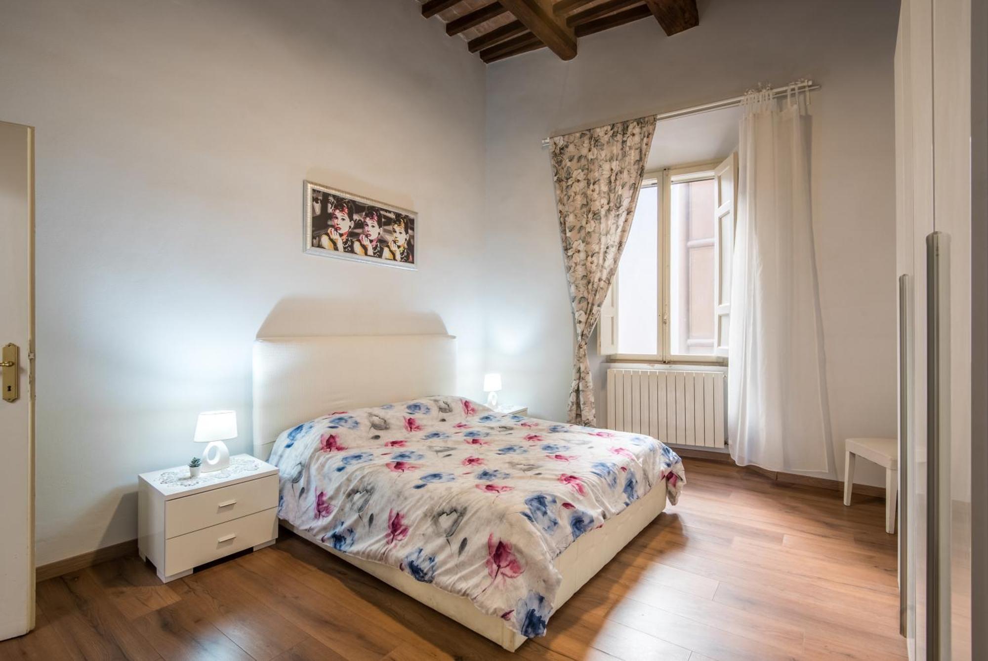 Incantevole Appartamento Banchi Di Sopra Siena Exterior foto